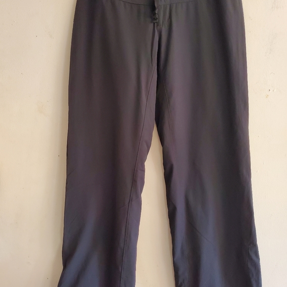 Mountain  Hard wear women's outdoor pant size 6/32. - Picture 2 of 7